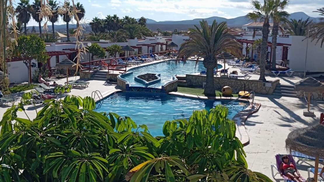 Castillo Beach Bungalows